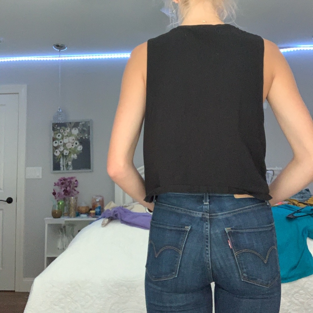 Tank - Picture 3 of 3